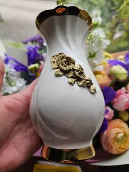 Porcelianinė vazelė