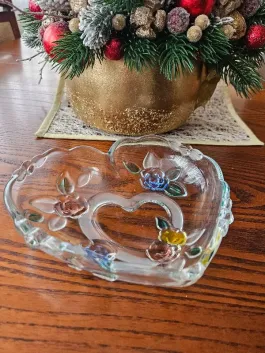 Saldaininė/serviravimo indas širdelė.