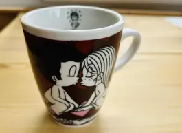 Kolekcinis puodelis LOVE IS...