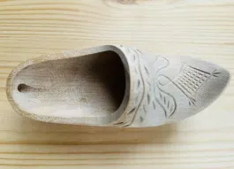 Suvenyras MEDINĖ KLUMPĖ